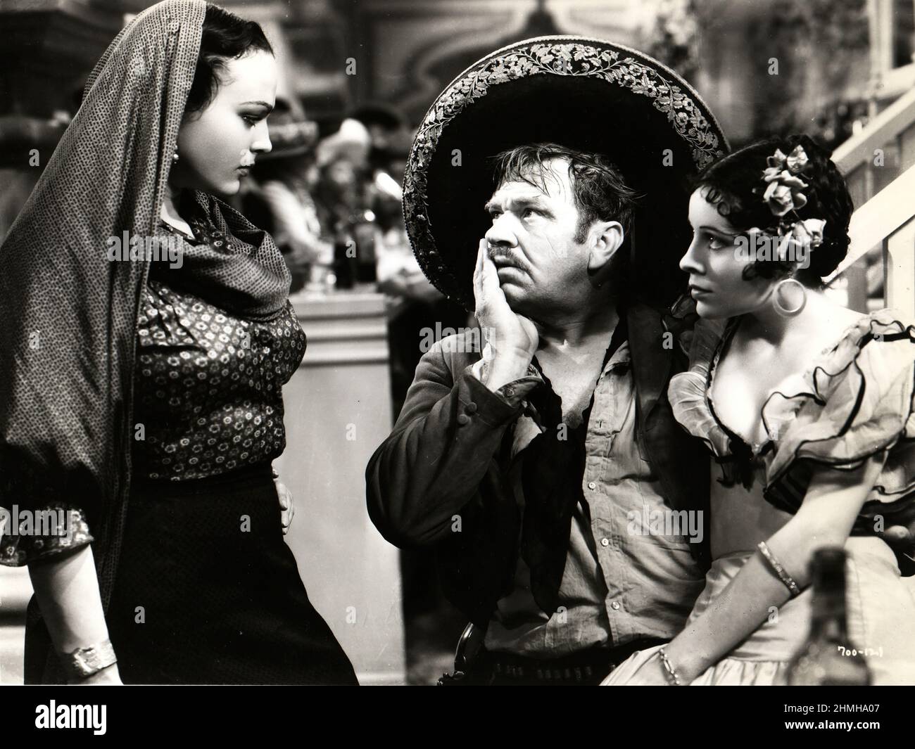 VIVA VILLA! (1934) KATHERINE DEMILLE WALLACE BEERY FAY WRAY JACK CONWAY ...