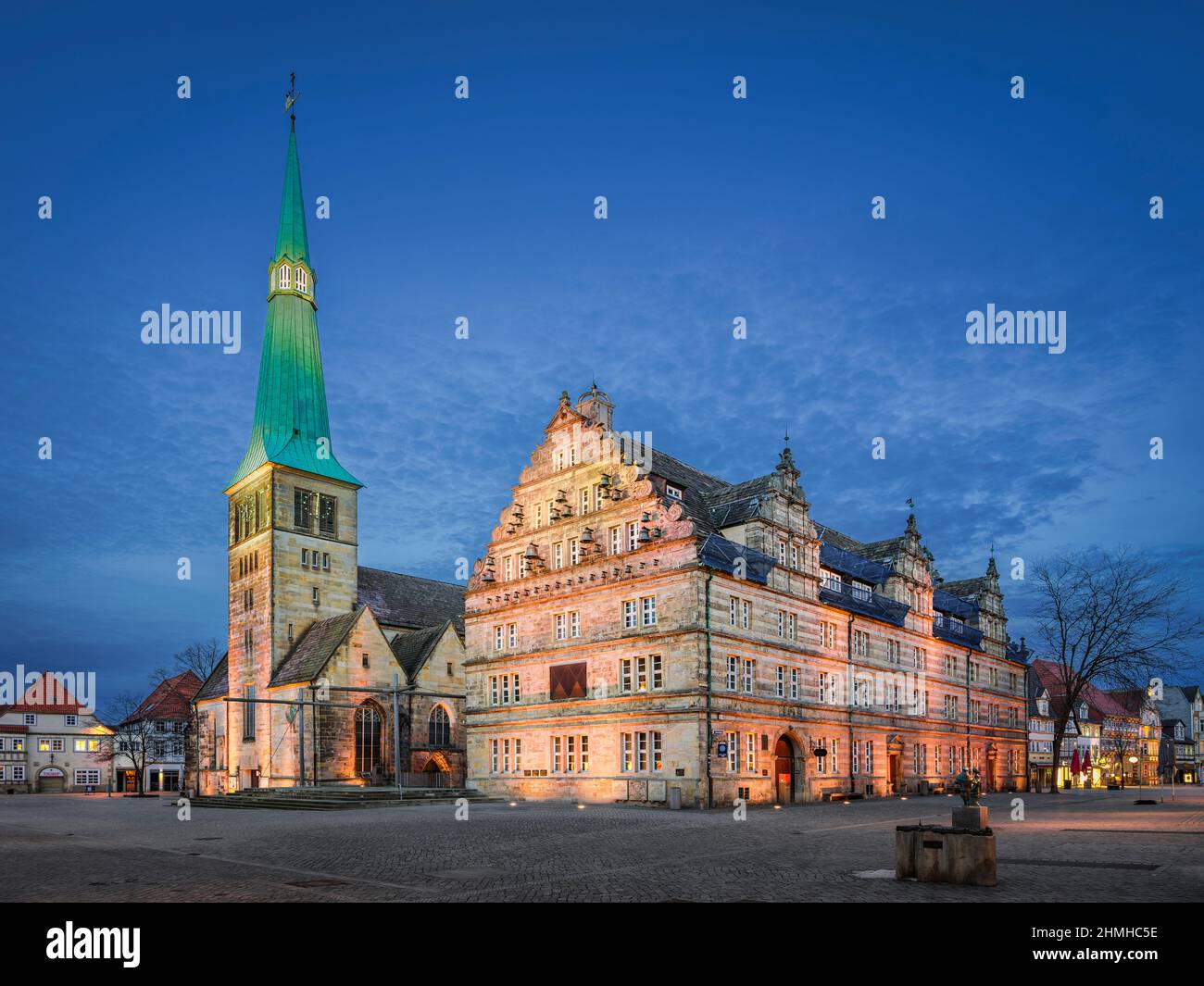Old town of Hamelin, Germany at night with the famous Hochzeitshaus building Stock Photo