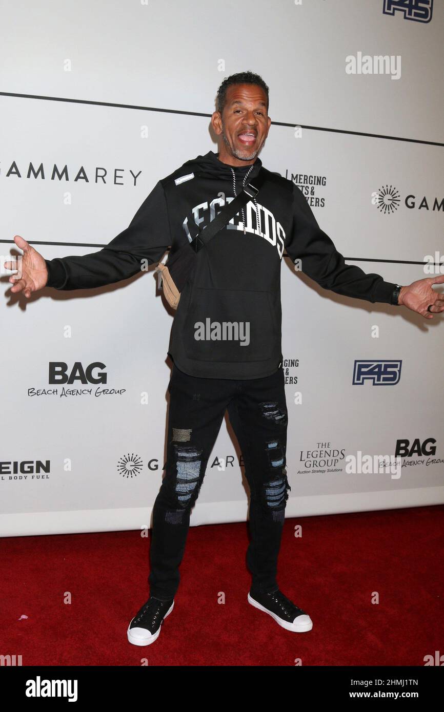 Los Angeles, CA. 9th Feb, 2022. Andre Reed at arrivals for Merging Vets and Players (MVP) Charity Super Bowl Kick-Off Benefit Fundraiser, Academy LA Nightclub, Los Angeles, CA February 9, 2022. Credit: Priscilla Grant/Everett Collection/Alamy Live News Stock Photo