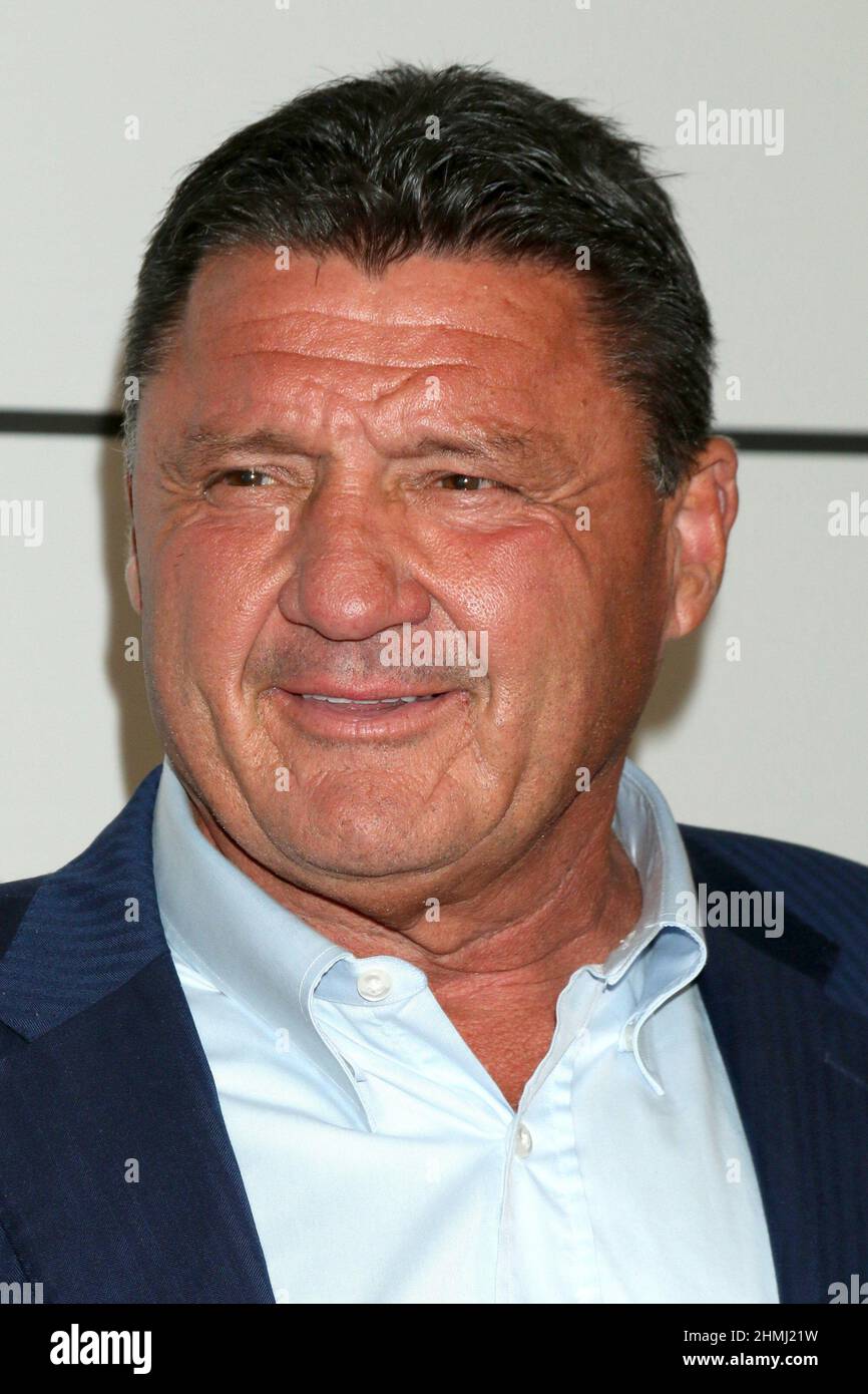 Los Angeles, CA. 9th Feb, 2022. Coach Ed Orgerno at arrivals for Merging Vets and Players (MVP) Charity Super Bowl Kick-Off Benefit Fundraiser, Academy LA Nightclub, Los Angeles, CA February 9, 2022. Credit: Priscilla Grant/Everett Collection/Alamy Live News Stock Photo
