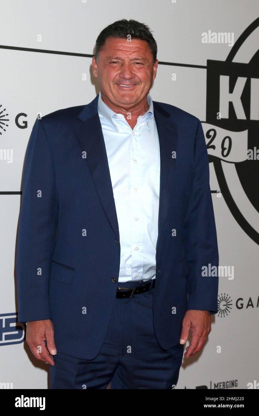 Los Angeles, CA. 9th Feb, 2022. Coach Ed Orgerno at arrivals for Merging Vets and Players (MVP) Charity Super Bowl Kick-Off Benefit Fundraiser, Academy LA Nightclub, Los Angeles, CA February 9, 2022. Credit: Priscilla Grant/Everett Collection/Alamy Live News Stock Photo
