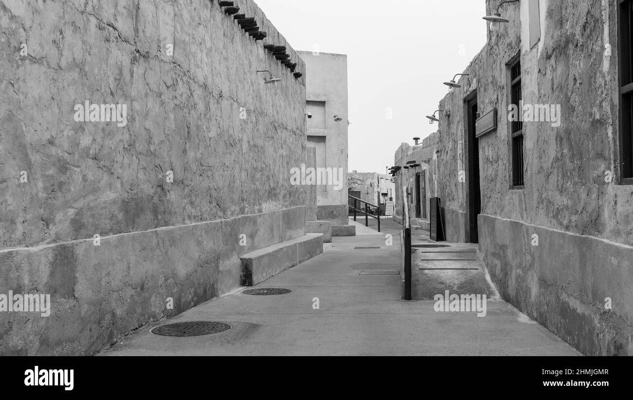 Wakrah, Qatar- January 21,2022 : Old buildings architecture in the Wakrah souq (Traditional Market). Stock Photo