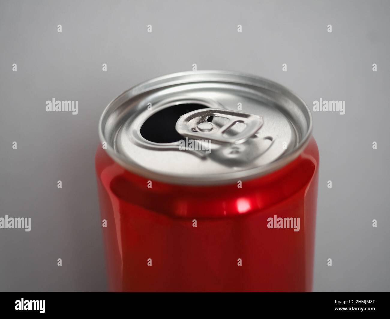red tin can for soft drinks and soda Stock Photo Alamy