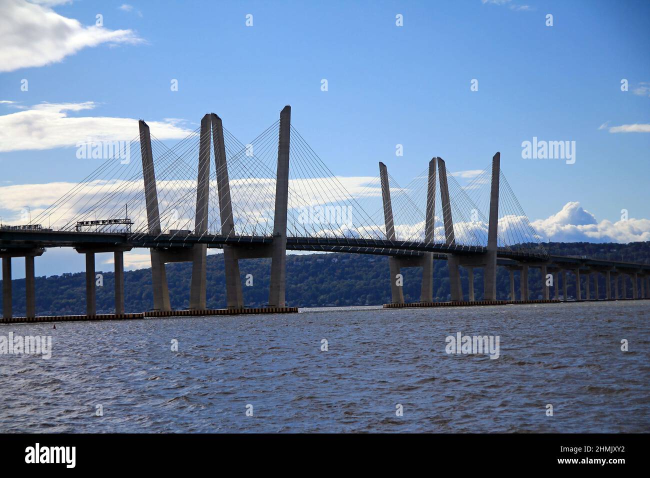 Close up of the central part of the Governator Cuomo bridge in the New York State Stock Photo