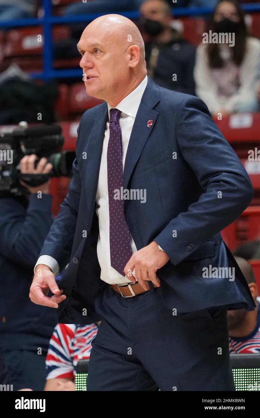 Neven Spahija, head coach Bitci Baskonia Vitoria-Gasteiz during the  Basketball Euroleague Championship AX Armani Exchange Olimpia Milano vs  Bitci Baskonia Vitoria-Gasteiz on February 10, 2022 at the Forum in Milan,  Italy (Photo