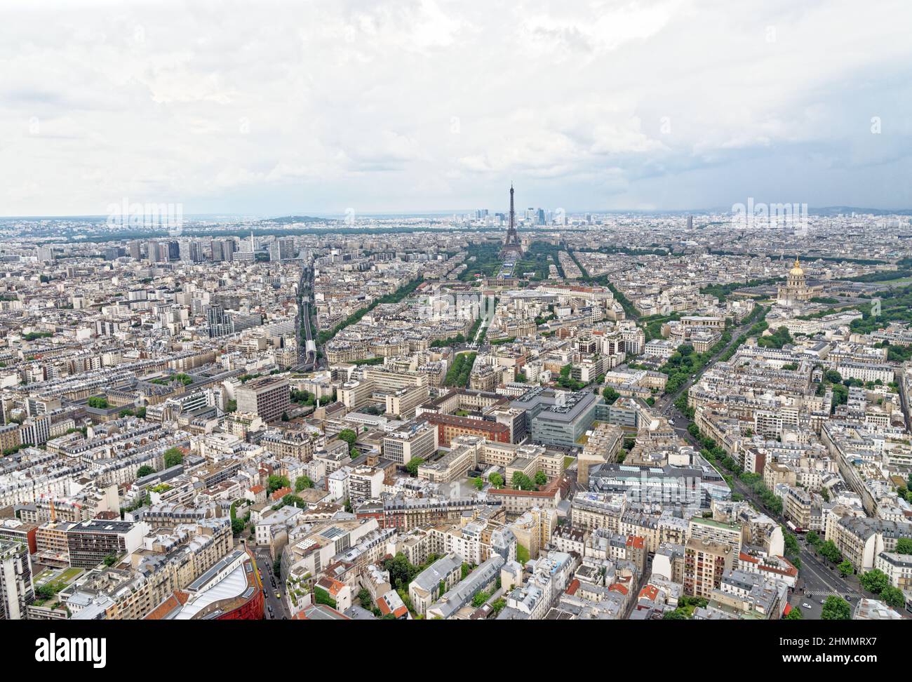 Eiffel tower top deck hi-res stock photography and images - Alamy