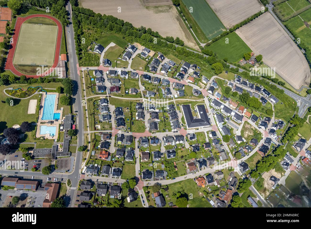 Aerial photograph, residential area Maximilian-Kolbe-Straße, Alloheim Senioren-Residenz Sythen am See, open-air swimming pool Sythen, Sythen, Haltern Stock Photo
