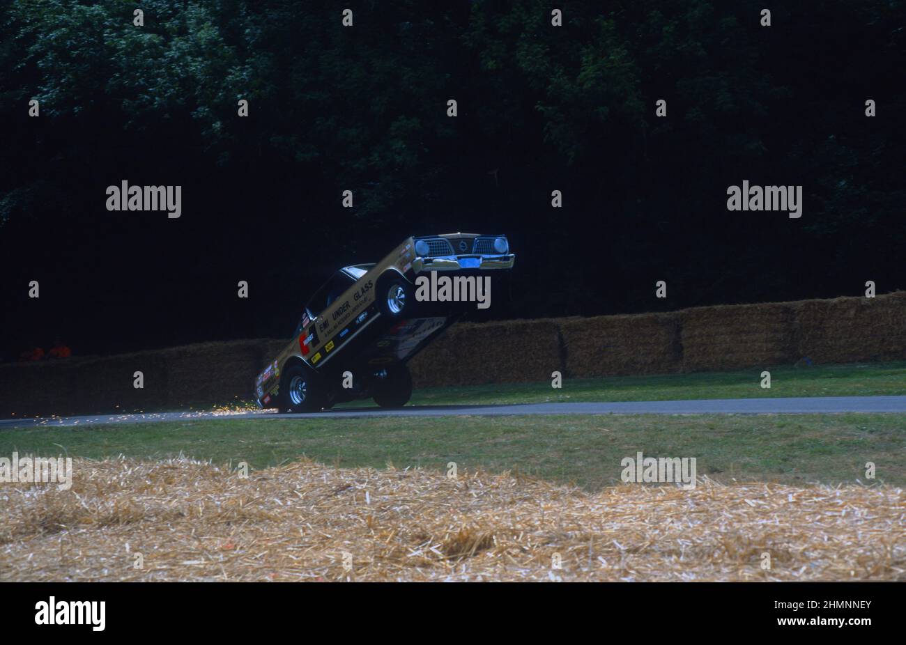 Bob Riggle demonstrates his HemiunderGlass dragster at the 2003