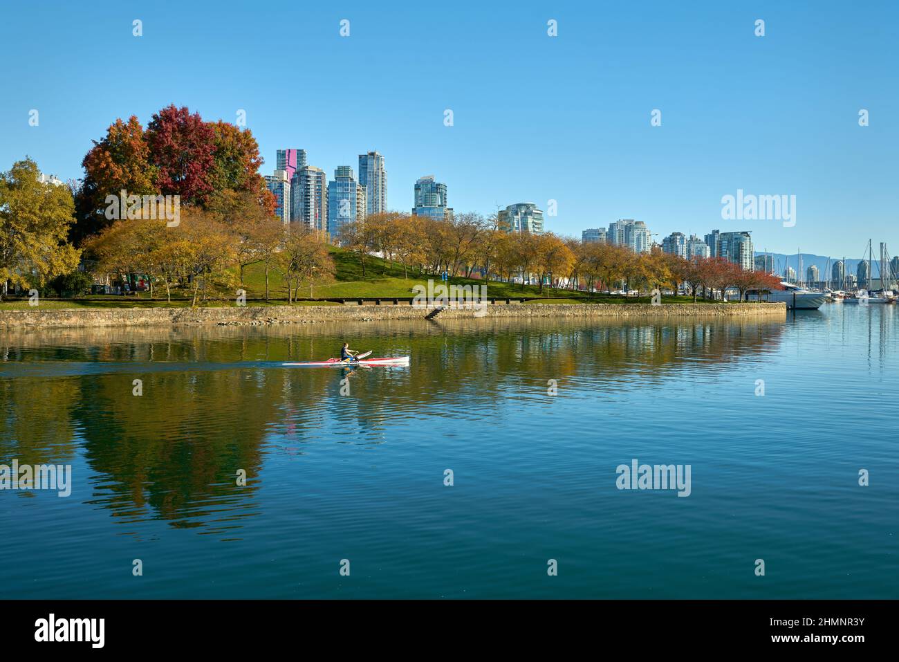 Vancouver, British Columbia, Canada – October 14, 2018. Racing Outrigger Practise False Creek. Racing Outrigger workout and practise in False Creek. V Stock Photo