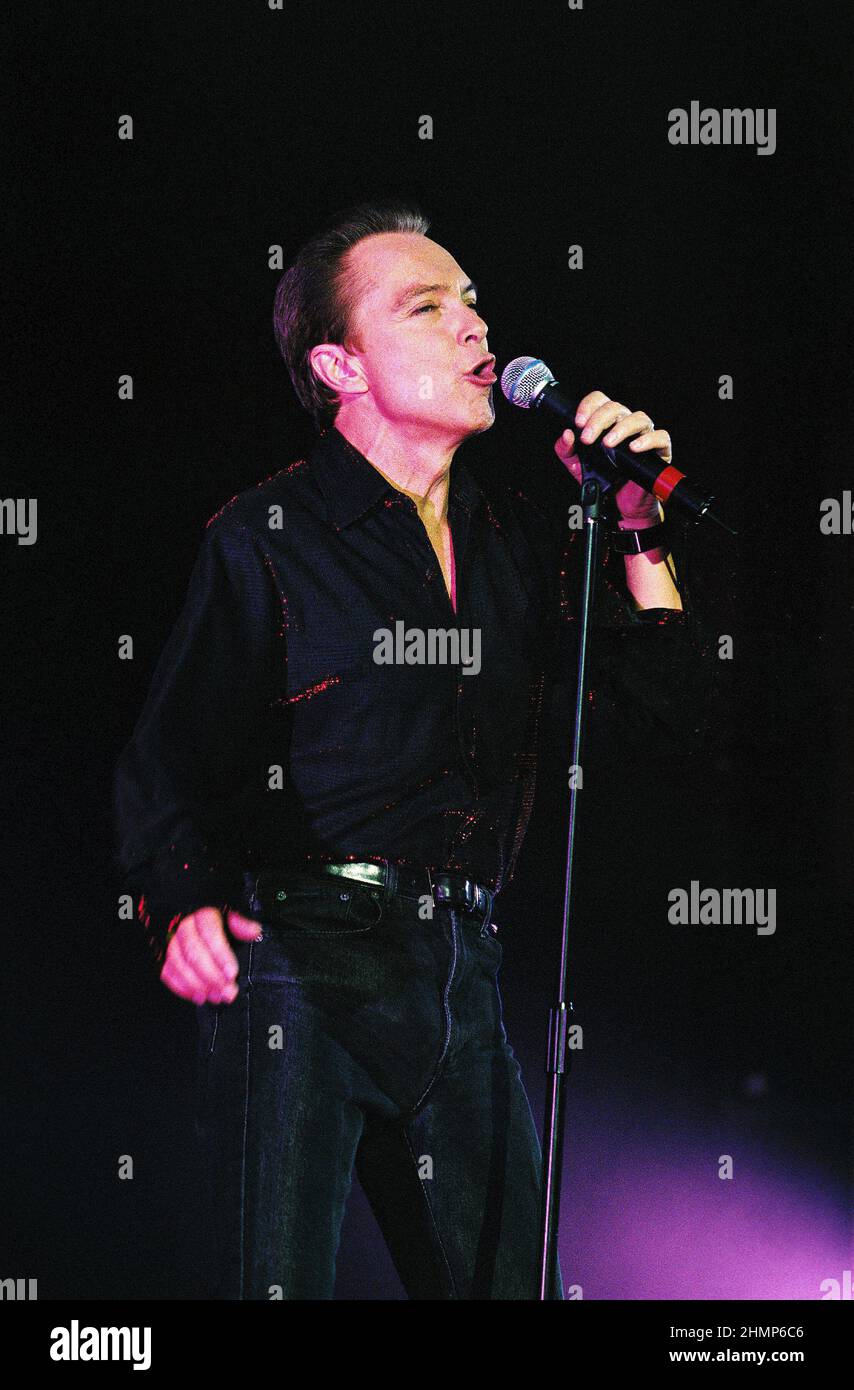 David Cassidy in concert at the Hammersmith Apollo in London, UK. 12th April 2002 Stock Photo