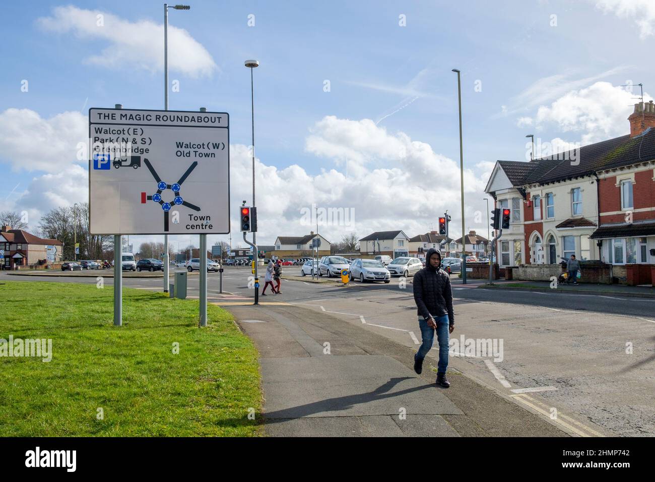 Swindon, Wiltshire, UK. 19th February, 2019. Cars are pictured driving around Swindon's famous landmark 'the magic roundabout'. Stock Photo