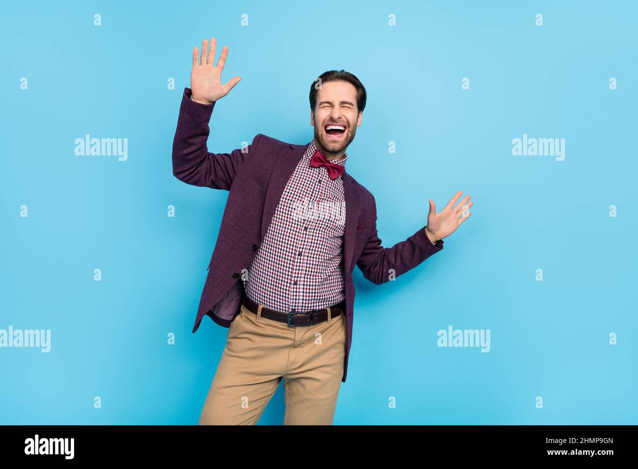 Photo of young cheerful man have fun festive hang-out cool event ...
