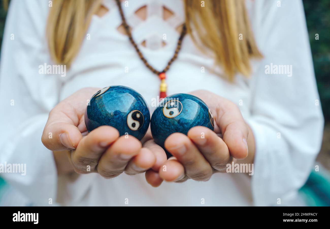 Yin yang ball hires stock photography and images Alamy