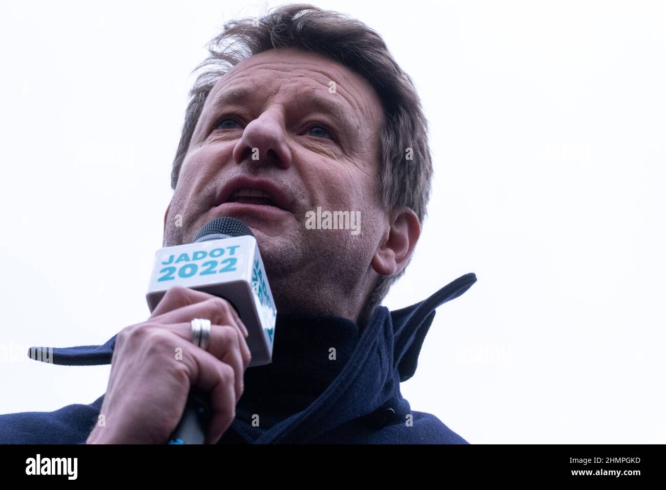 Yannick Jadot, Member of the European Parliament and candidate for the presidential election of the Europe Ecologie Les Verts (EELV) party, in Rennes to hold a meeting on the Place Hoche. Rennes, Brittany. France. Stock Photo