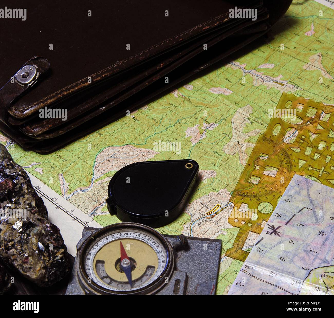 Geological fieldwork tools map - Geological Fieldwork Tools Map Case Compass Magnifying Glass Rock Samples Topographic And Geological Maps 2HMPJ31 