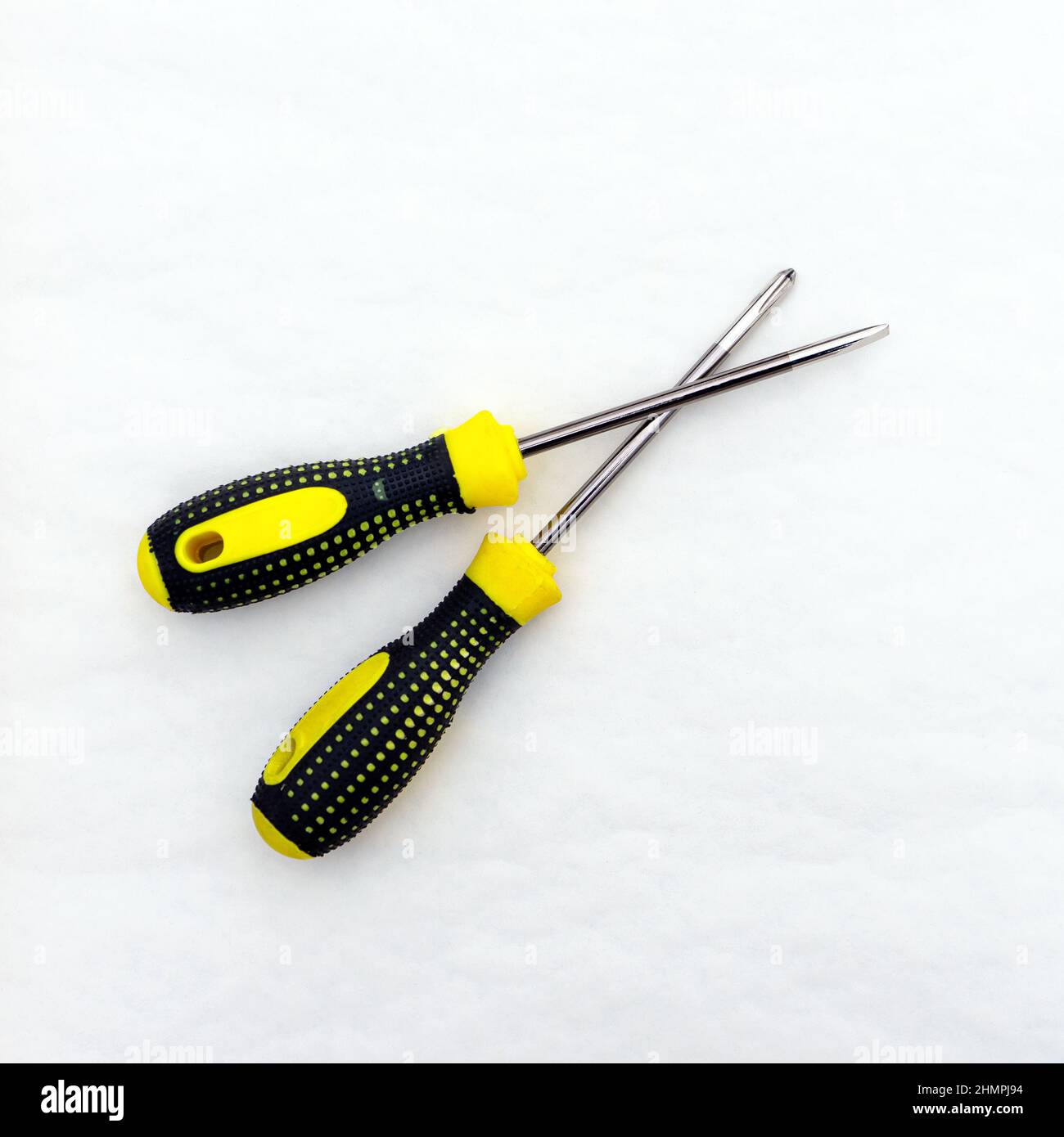 Tool for tightening screws and selftapping screws. Screwdrivers with