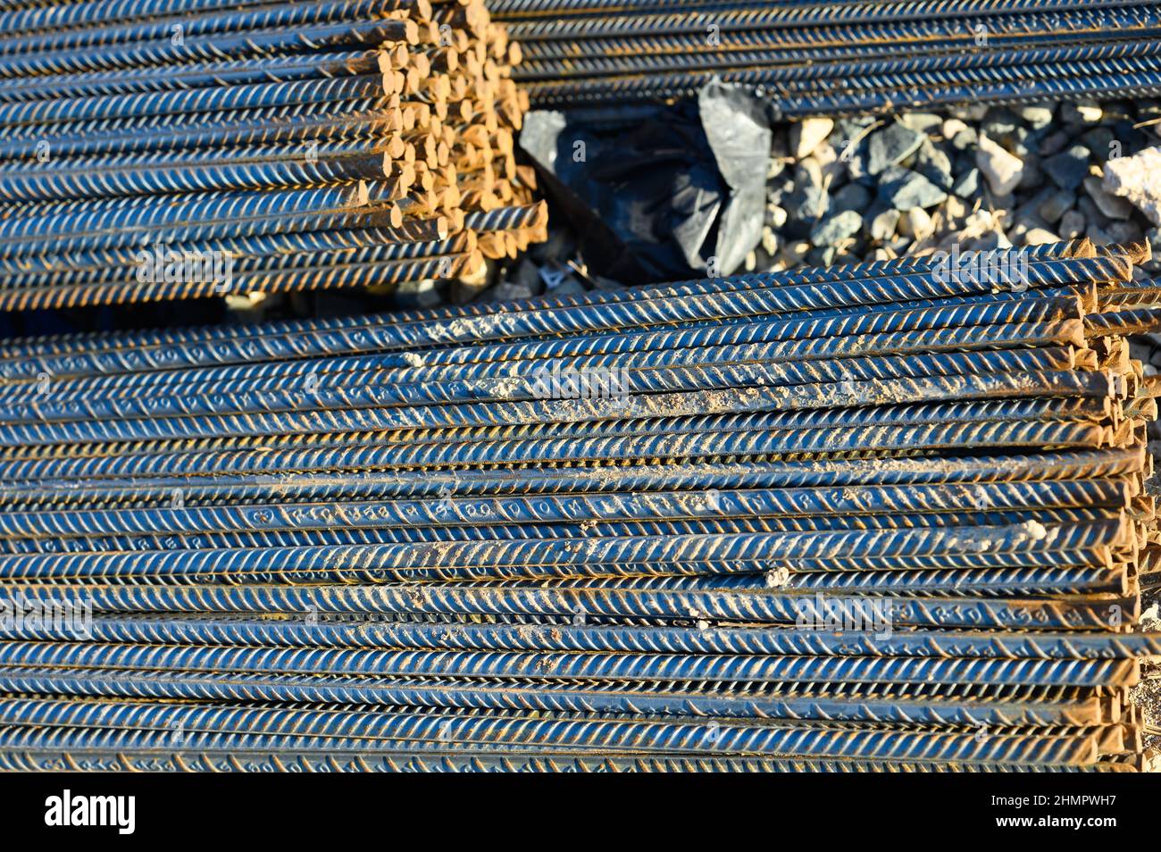 The photo shows metal fittings. It can be seen how the structural