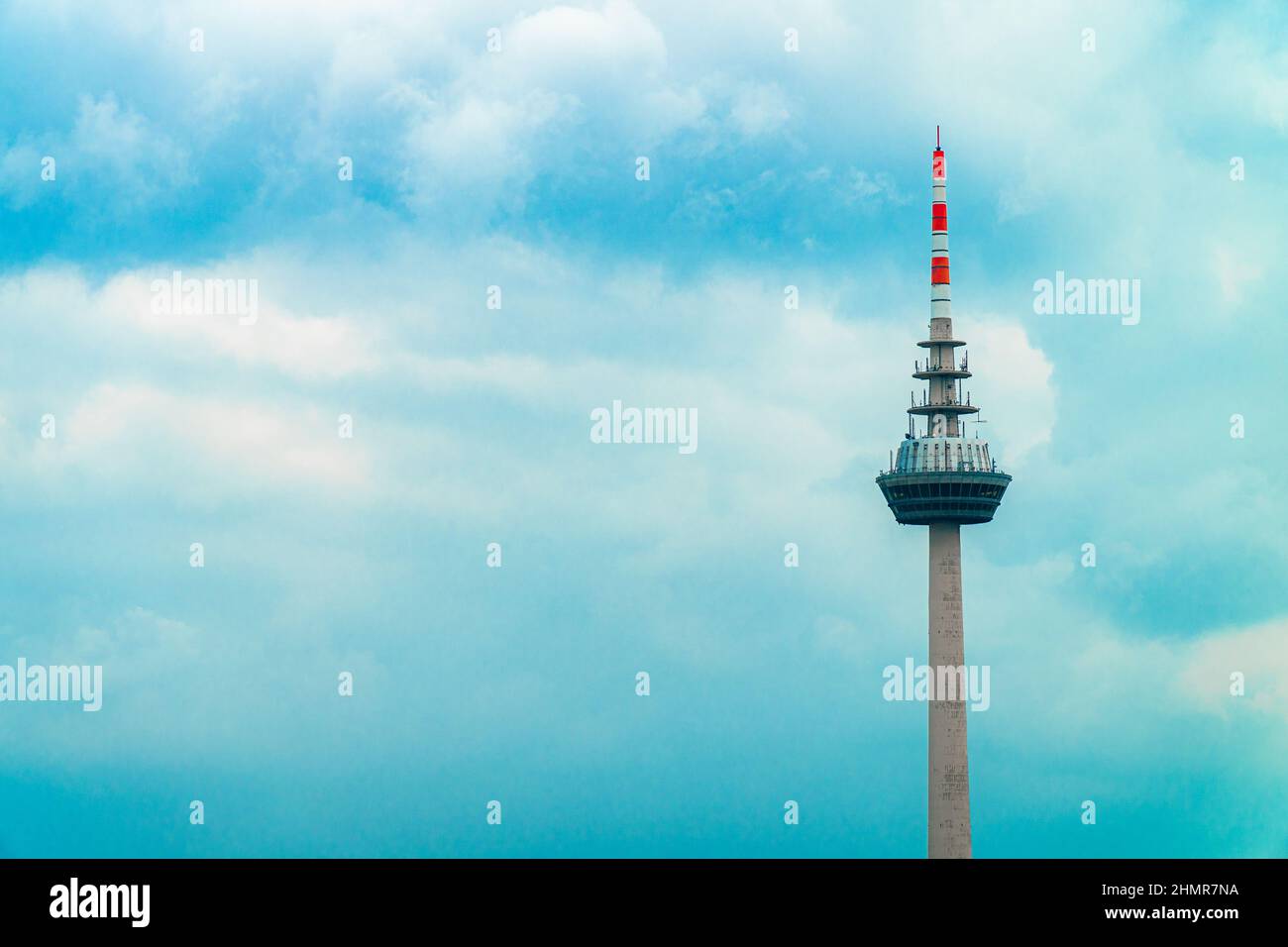 Aerial tv tower hi-res stock photography and images - Alamy