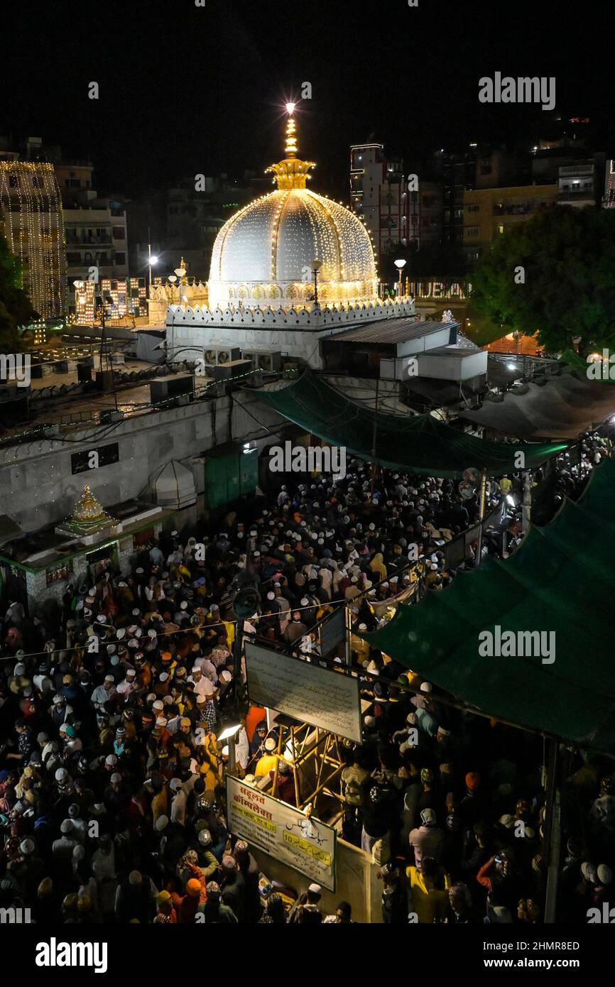 Ajmer dargah ajmer shrine hi-res stock photography and images - Alamy Ajmer dargah ajmer shrine hi-res stock photography and images - Alamy