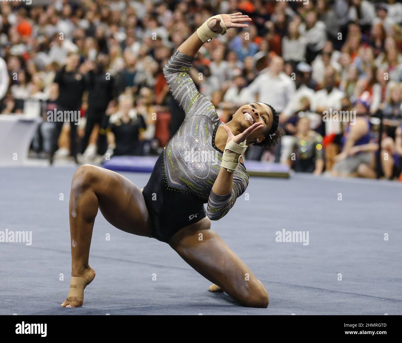Auburn, AL, USA. 11th Feb, 2022. Missouri's Jocelyn Moore performs her ...