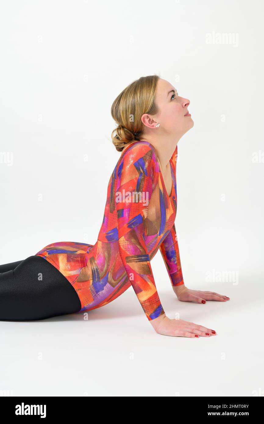 https://c8.alamy.com/comp/2HMT0RY/woman-wearing-a-shiny-spandex-leaotard-and-leggings-sports-wear-of-the-80s90s-2HMT0RY.jpg