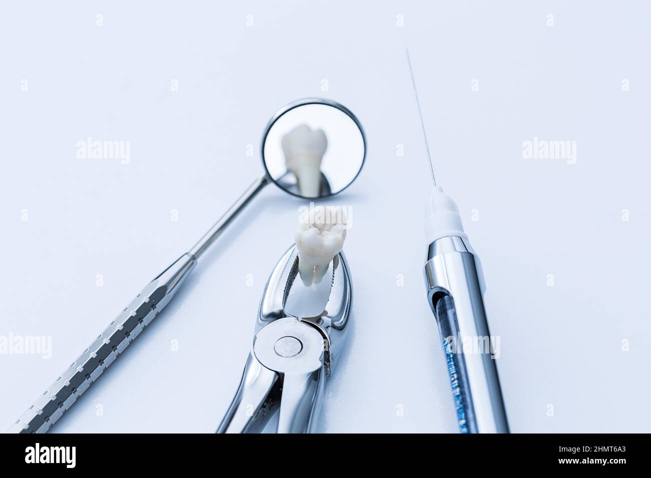 Dental anesthesia for tooth removal Stock Photo Alamy