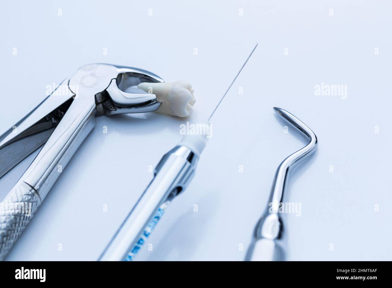 Wisdom tooth anesthesia control Stock Photo Alamy