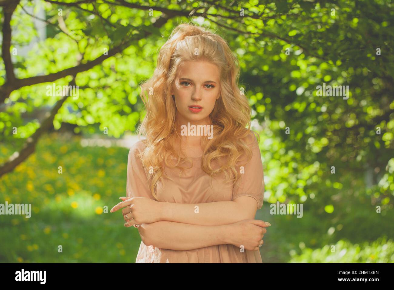 Fashion model posing outdoor hi-res stock photography and images - Alamy
