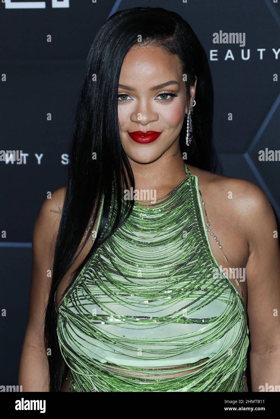 Singer Rihanna Rihanna Green Necklace HOLLYWOOD, LOS ANGELES, CALIFORNIA,  USA FEBRUARY 11: Barbadian