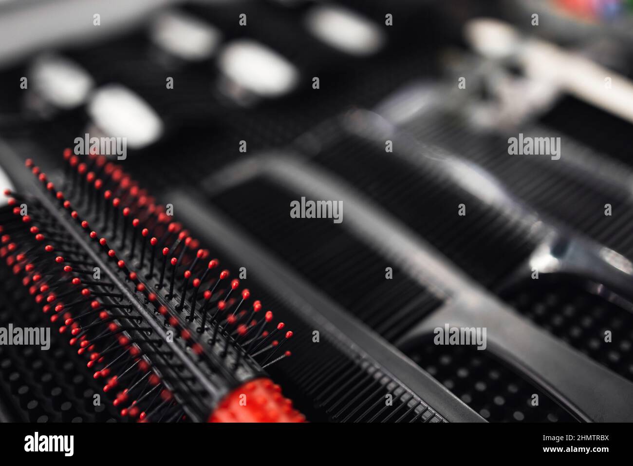 Comb attachment hi-res stock photography and images - Alamy