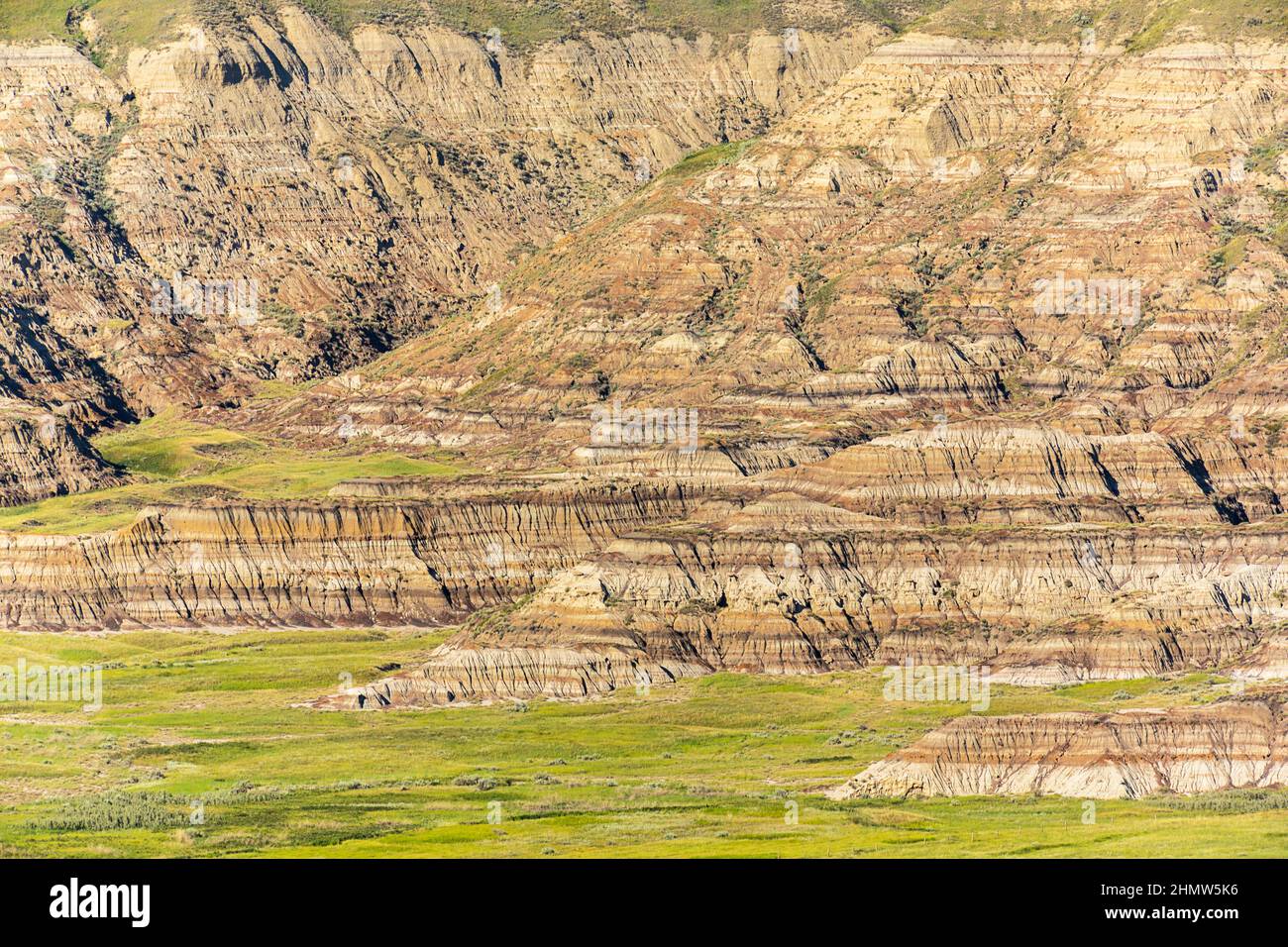 Drumheller valley mountains in alberta canada at summer Stock Photo Alamy
