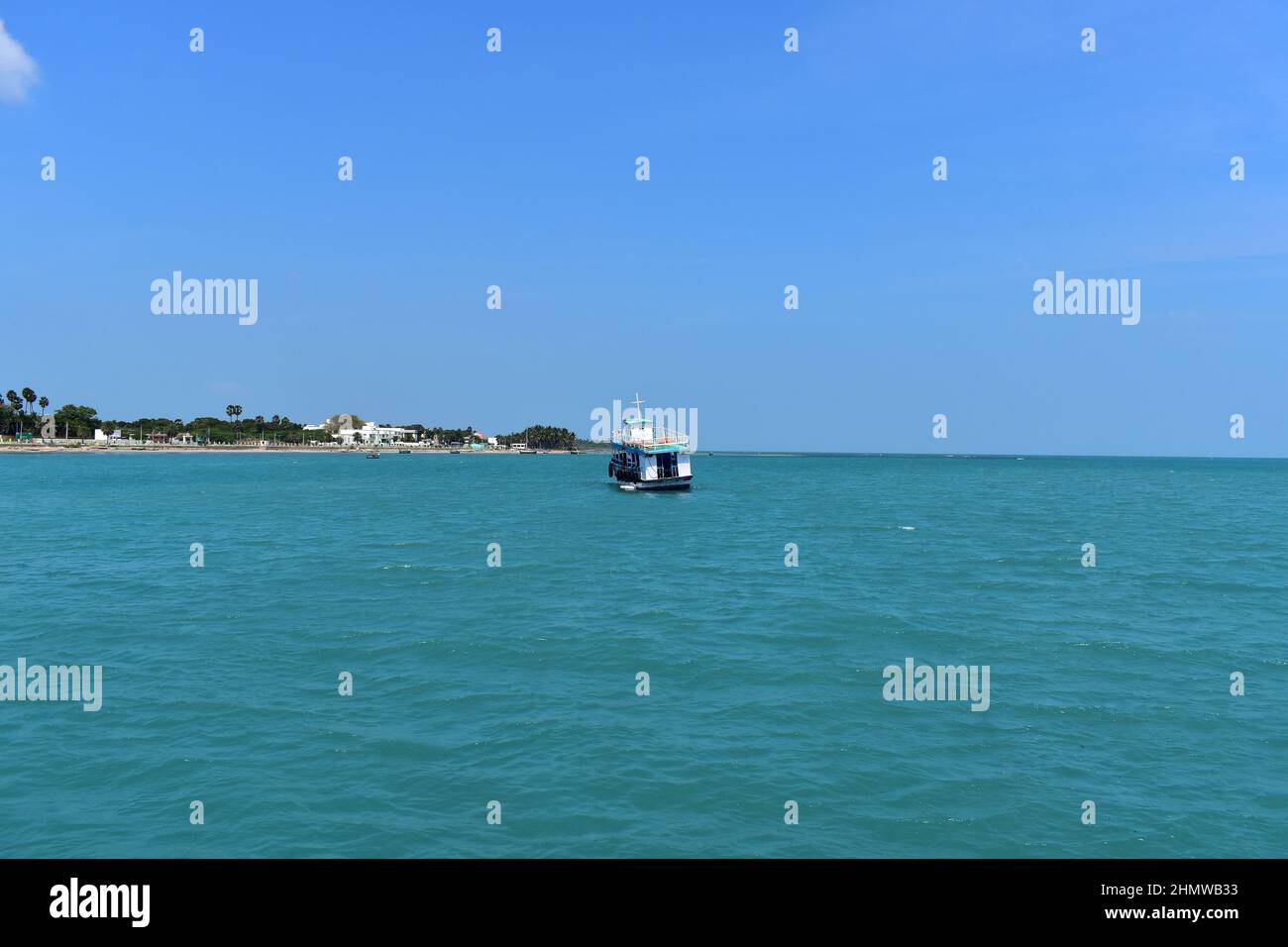 India ramanathaswamy rameswaram sea hi-res stock photography and images ...