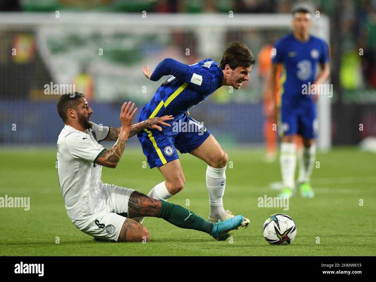 Chelsea's Mason Mount (right) and Palmeiras' Vivian Ze Rafael battle for the ball during the FIFA Club World Cup Final match at the Mohammed Bin Zayed Stadium in Abu Dhabi, United Arab Emirates. Picture date: Saturday February 12, 2022. Stock Photo