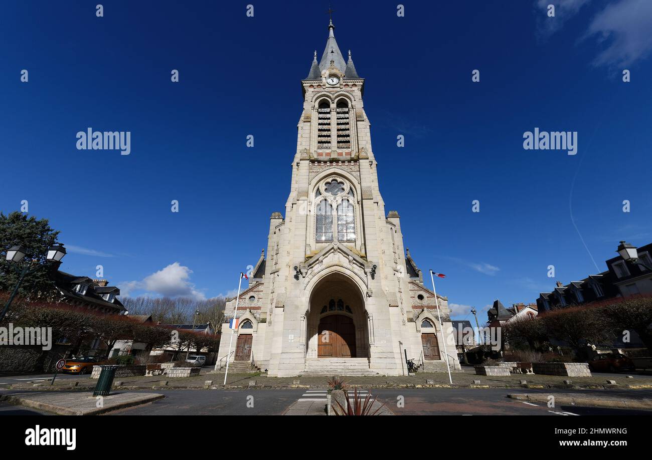 Saint-Lubin Church of Rambouillet is a neo-Gothic church in Rambouillet, in the French department of Yvelines . Stock Photo