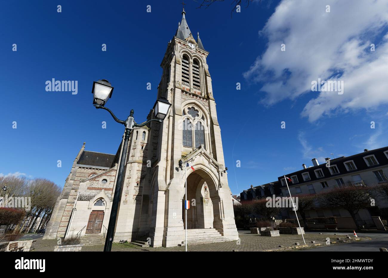 Saint lubin church hi-res stock photography and images - Alamy