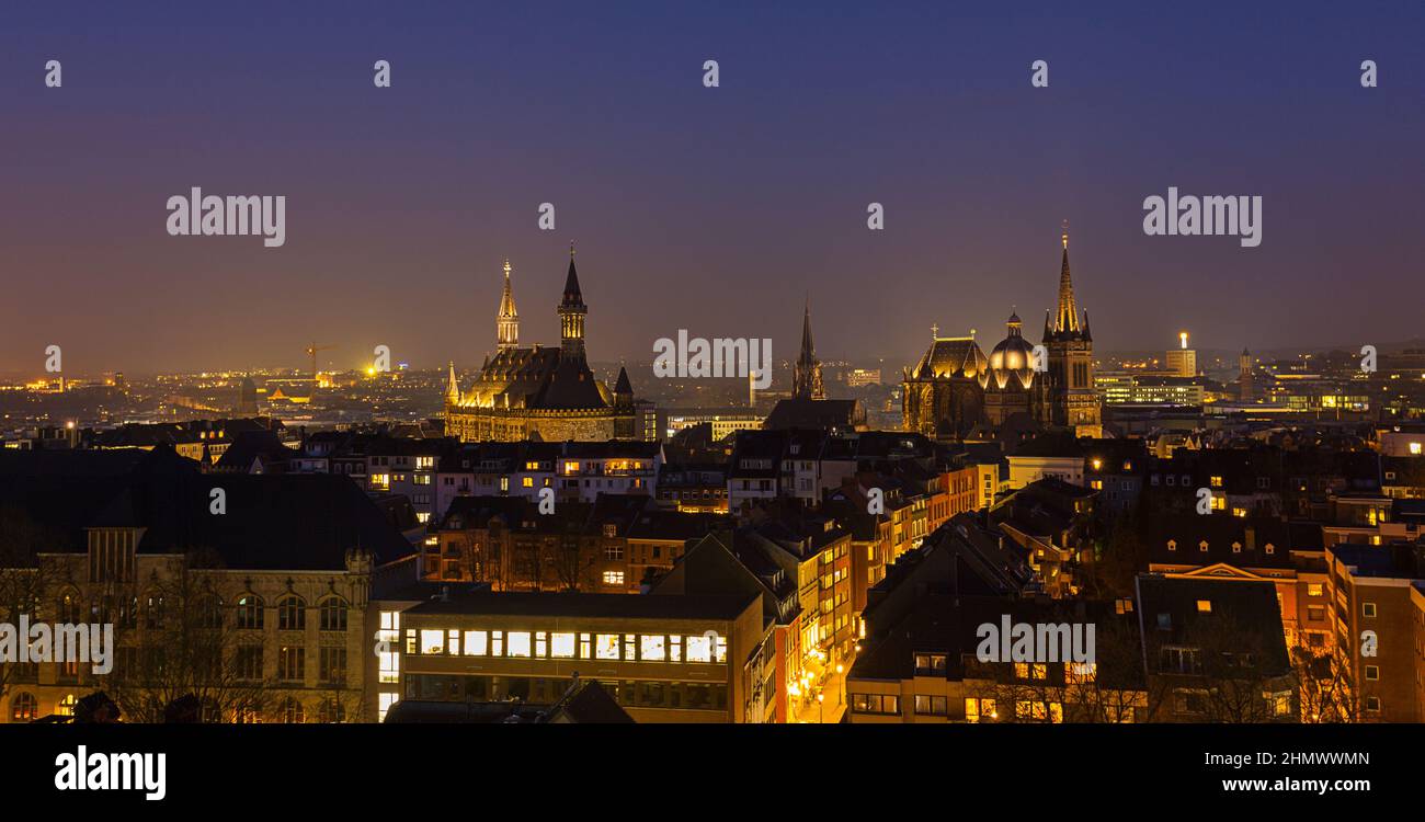 Aachen by night hi-res stock photography and images - Alamy