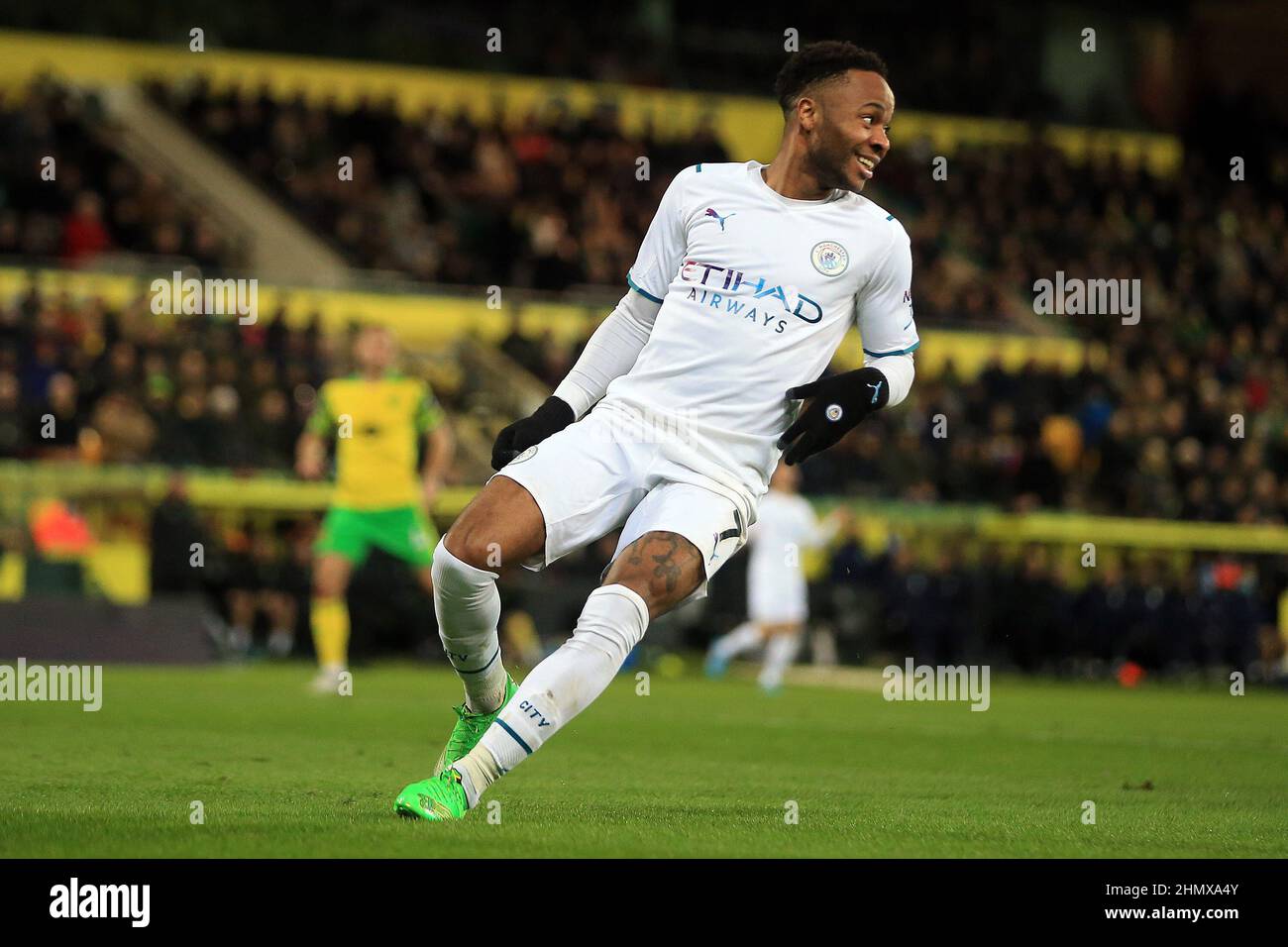 Norwich, UK. 12th Feb, 2022. Raheem Sterling of Manchester City in action during the game. Premier League match, Norwich City v Manchester City at Carrow Road in Norwich on Saturday 12th February 2022. this image may only be used for Editorial purposes. Editorial use only, license required for commercial use. No use in betting, games or a single club/league/player publications. pic by Steffan Bowen/Andrew Orchard sports photography/Alamy Live news Credit: Andrew Orchard sports photography/Alamy Live News Stock Photo