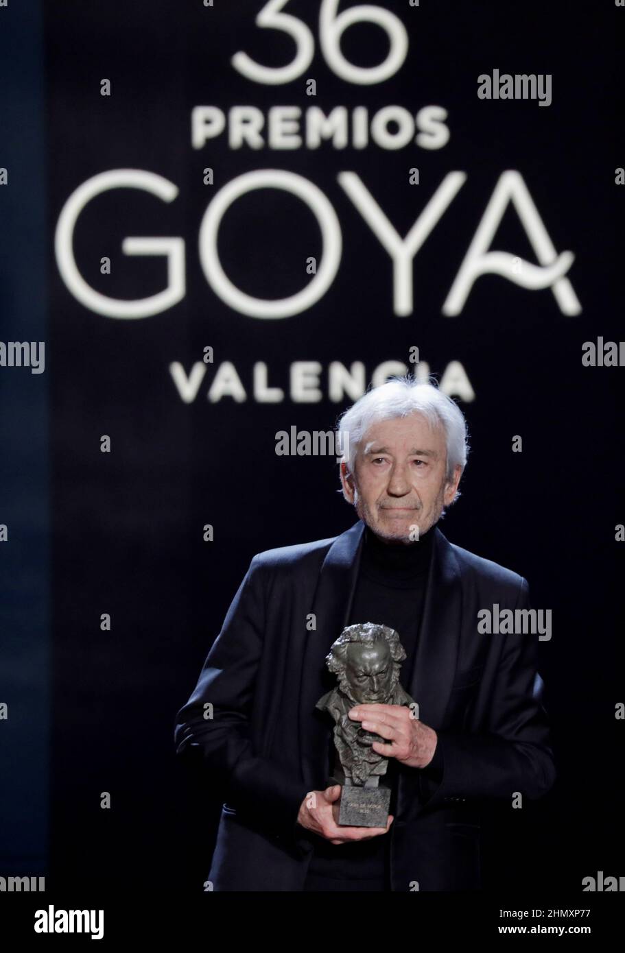 Actor Jose Sacristan receives the Honorary Goya at the 36th Spanish Film  Academy's Goya Awards ceremony in Valencia, Spain, February 13, 2022.  REUTERS/Eva Manez Stock Photo - Alamy