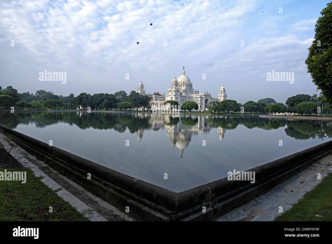 October 31, 2021, kolkata, West Bengal, India: Kolkata is also known as the ''˜City of joy'. People can experience and explore all the colors of life in this city. Kolkata offers a variety of modes of transport, from hand puller rickshaws to trams to auto rikshaws. The Howrah Bridge, Vidyasagar Setu, Science City and Victoria Memorial is one of the must-visit places in Kolkata. Also known as the Brigade Parade Ground, Maidan is the largest urban park in Kolkata. This green expanse within the city has survived the test of time. (Credit Image: © Barun Das/Pacific Press via ZUMA Press Wire) Stock Photo