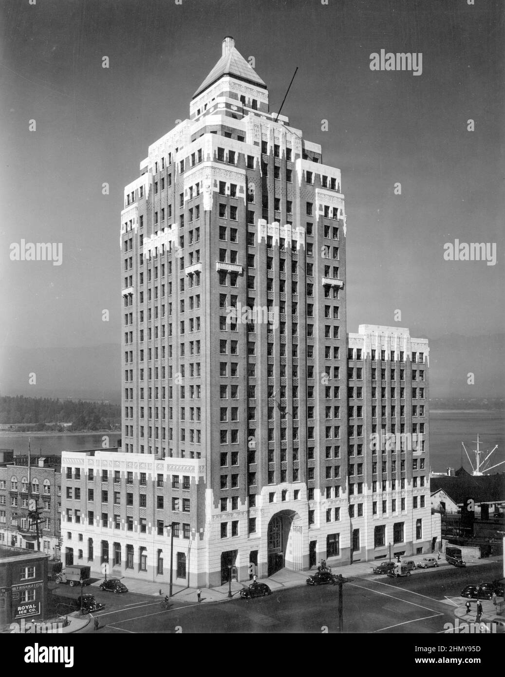 Vintage black and white photograph ca. 1947 0f the Art Deco style Marine Building on Burrard Street in downtown Vancouver, British Columbia, Canada Stock Photo