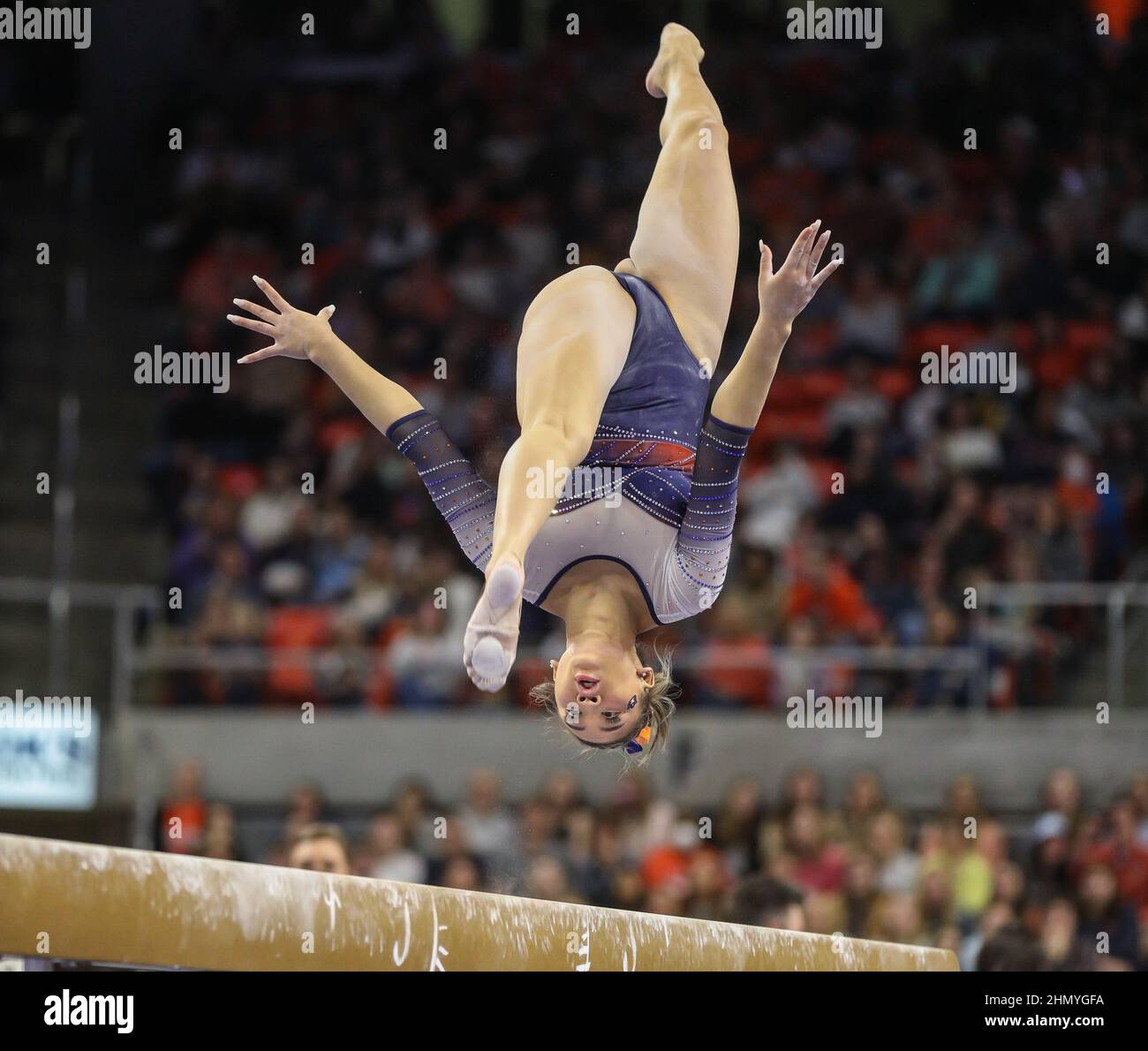 Auburn, AL, USA. 11th Feb, 2022. Auburn's Sunisa Lee does a tumbling