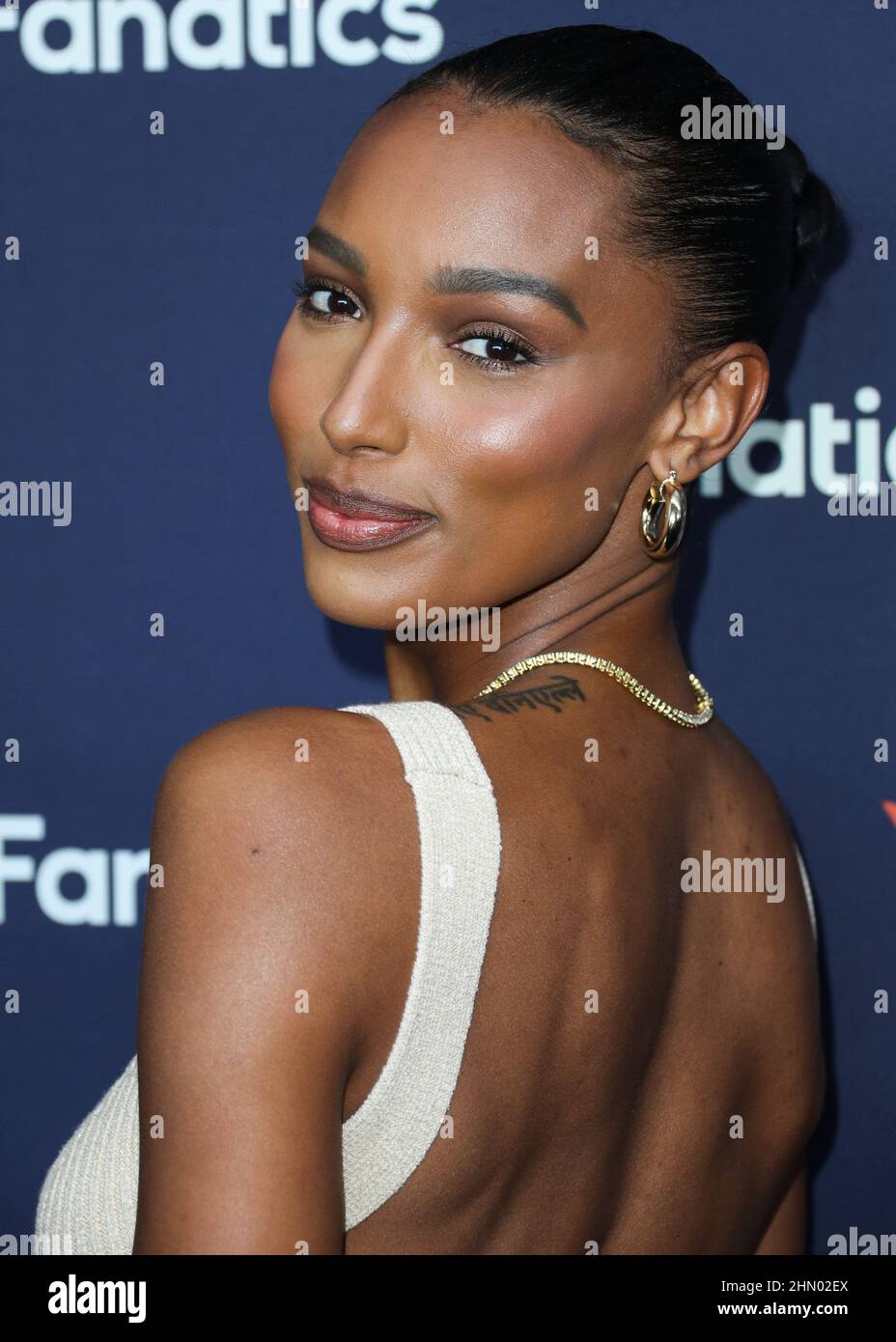 CULVER CITY, LOS ANGELES, CALIFORNIA, USA - FEBRUARY 12: American model