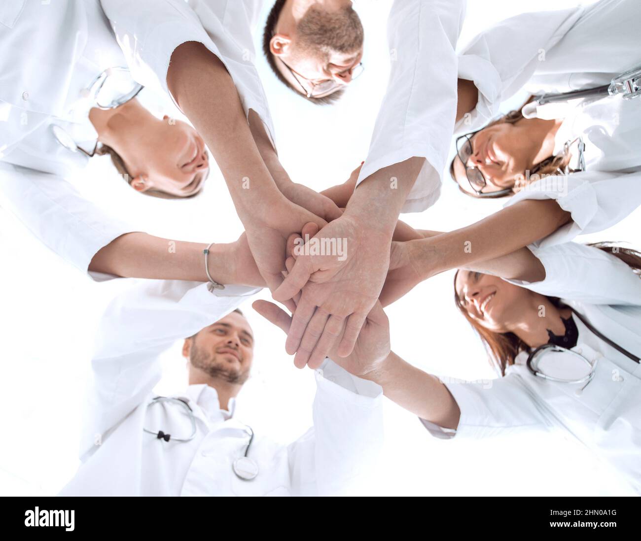 Healthcare professionals circle hi-res stock photography and images - Alamy