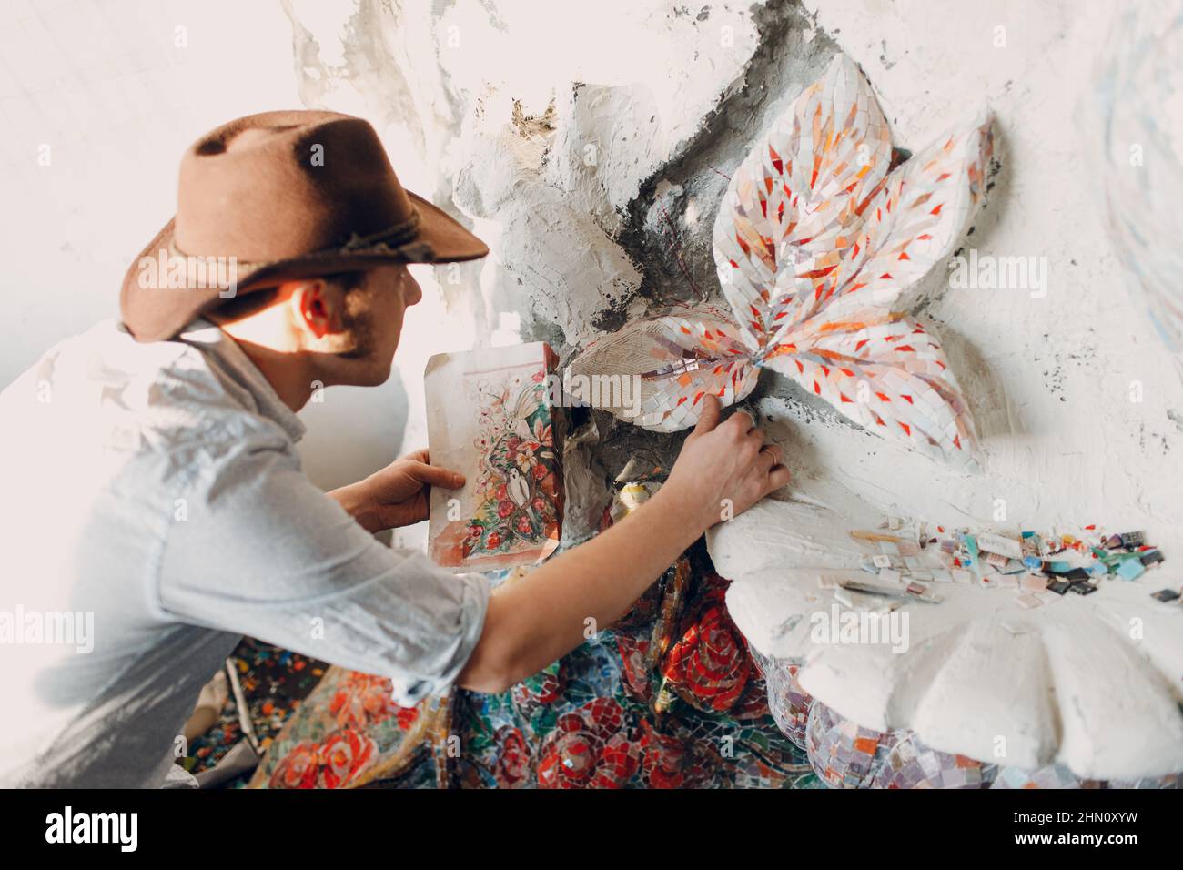 Hat maker holding top hat mould - Stock Image - F010/4784 - Science Photo  Library