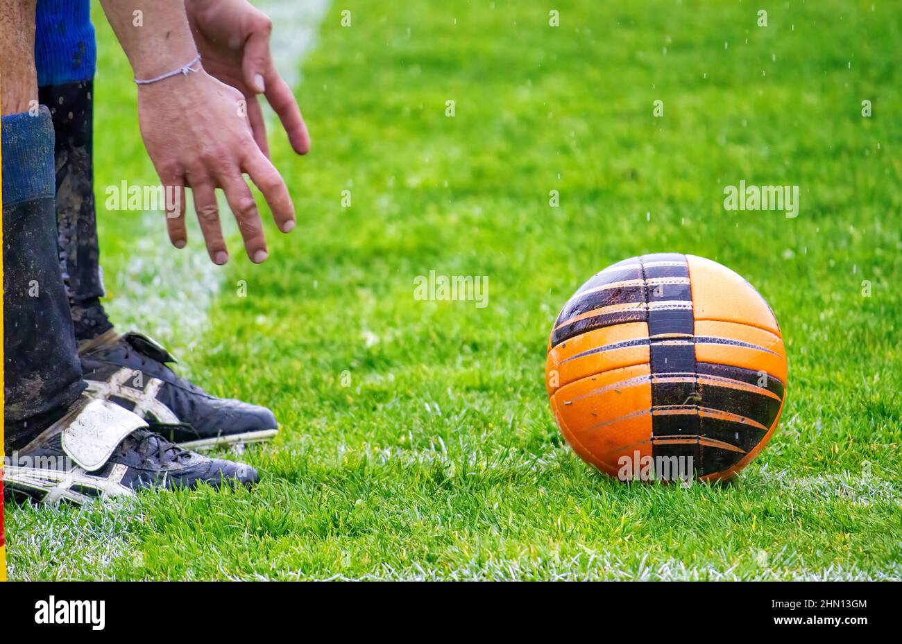 Soccer player ready to kick the ball from corner pitch Stock Photo Alamy