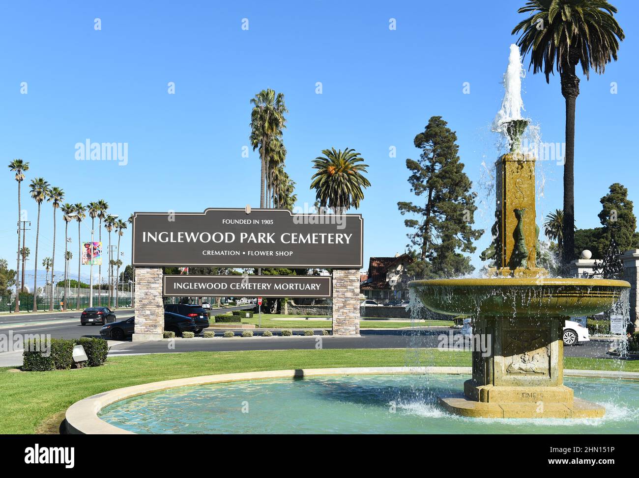 INGLEWOOD, CALIFORNIA - 12 FEB 2022: Sign and fountain at Inglewood Park Cemetery on Florence Avenue was founded in 1905. Stock Photo