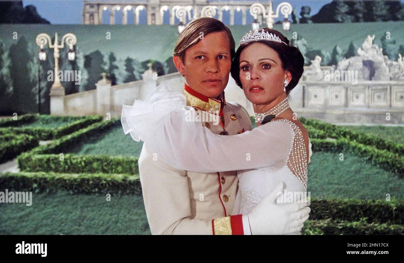 FEDORA 1978 United Artists film with Michael York as himself and Marthe Keller as Fedora Stock Photo