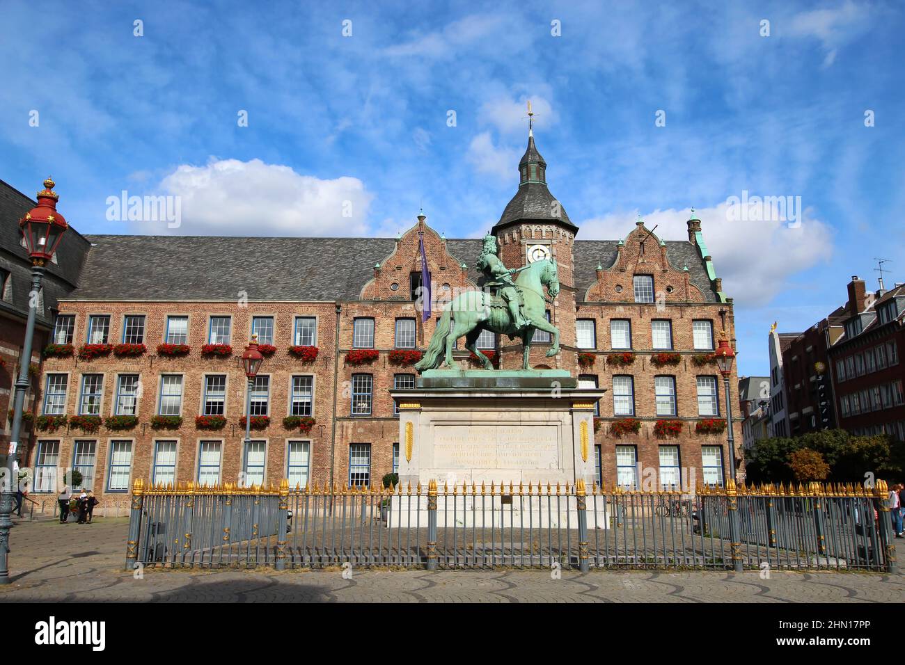 Equestrian statue of Jan Wellem (Johann Wilhelm II) in front of the historic Düsseldorf City Hall. Stock Photo