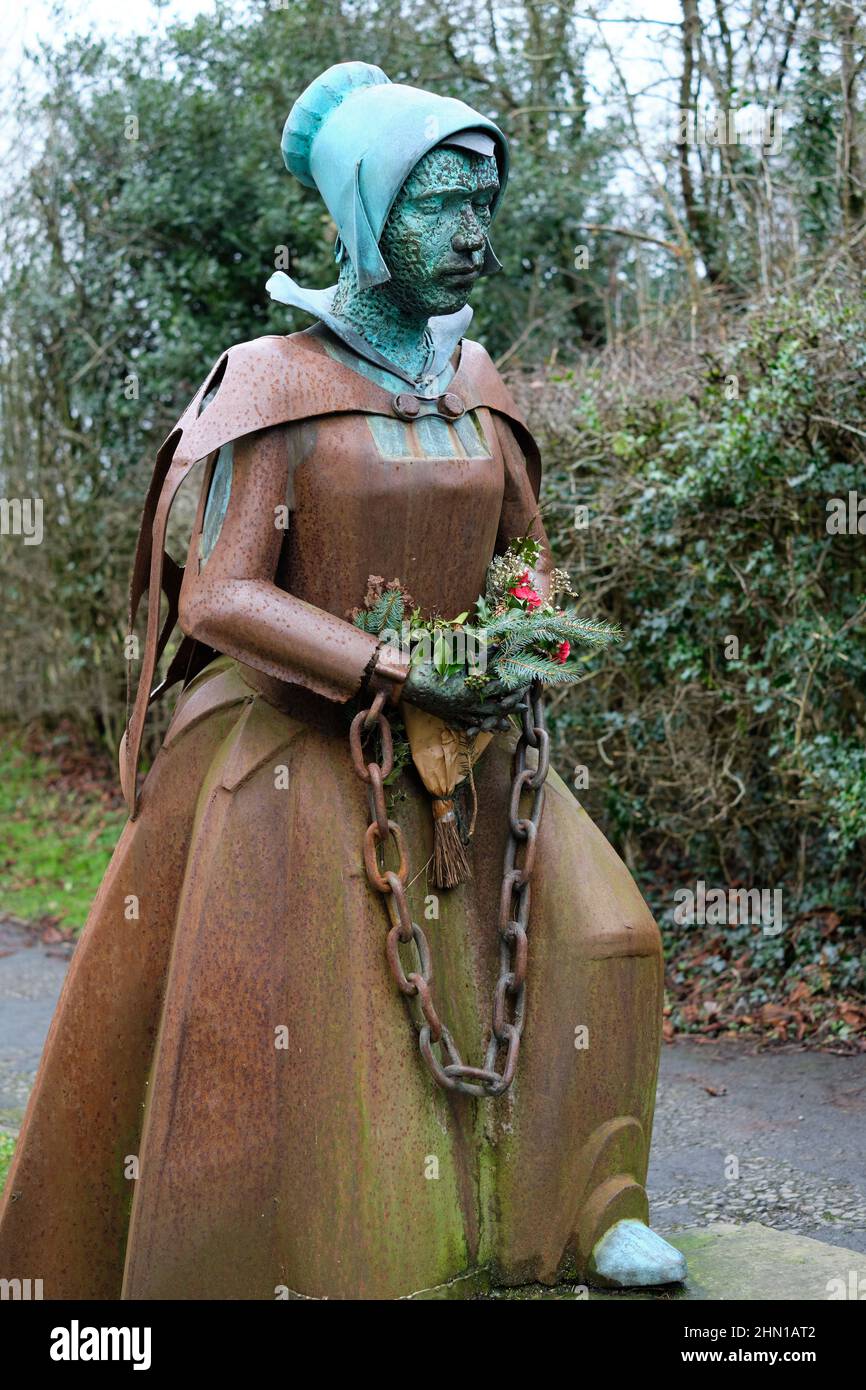 Roughlee, Pendle, Lancashire, England, 3rd Feb 2022. Amazing statue of Alice Nutter famous historical widow of the Parish and alleged Pendle witch. Stock Photo