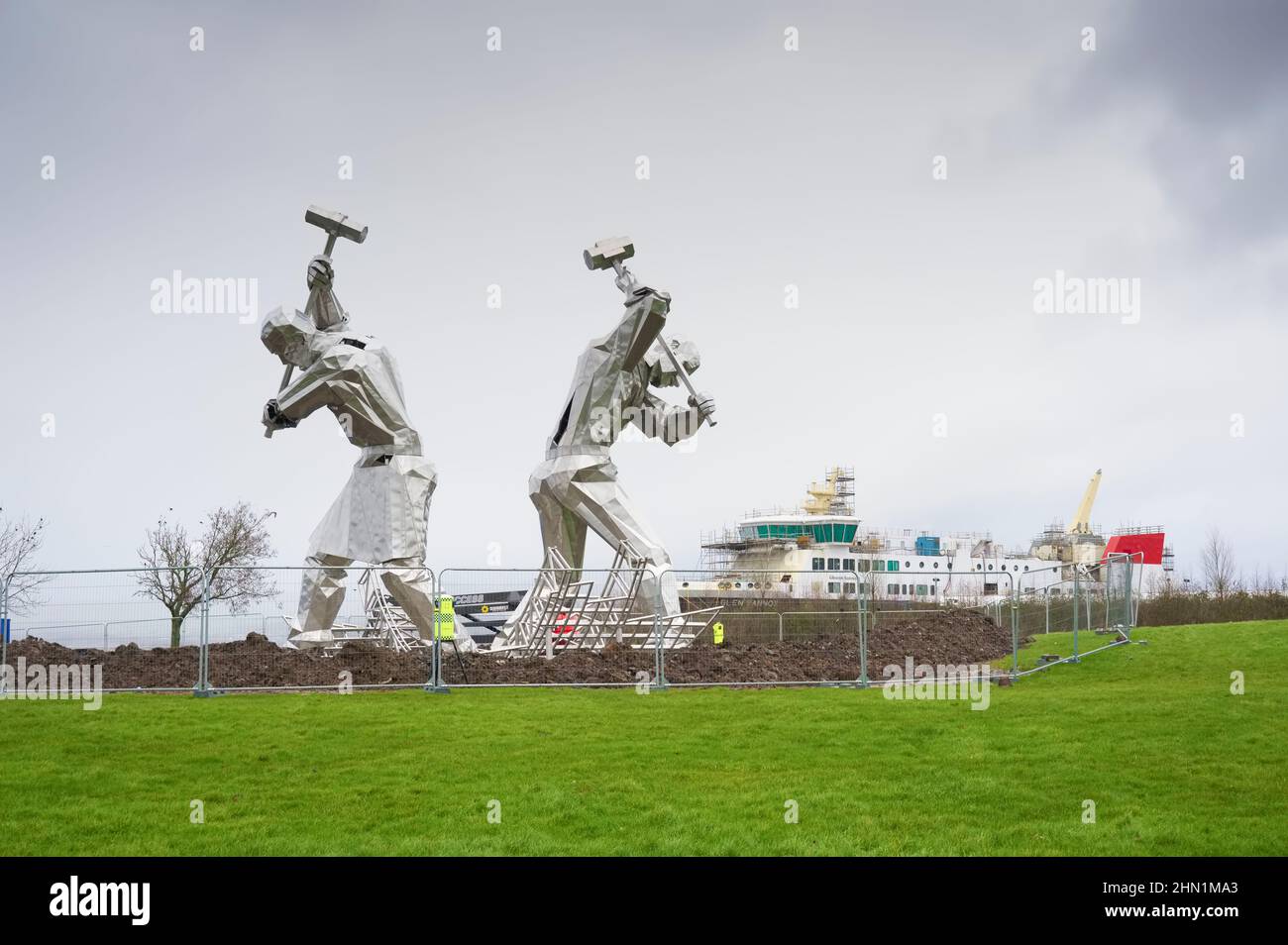 Port Glasgow, Scotland, UK, February 13th 2022, Shipbuilding sculpture art erected honouring Inverclyde Shipbuilding history Stock Photo
